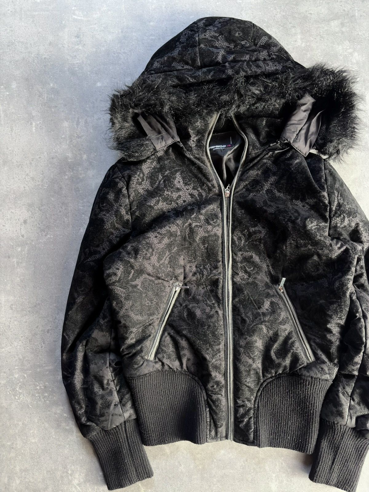 Japanese Brand 00s Fishbone Tribal AOP Faux Fur Hooded Bomber Jacket M Size M / US 6-8 / IT 42-44 - 3 Thumbnail