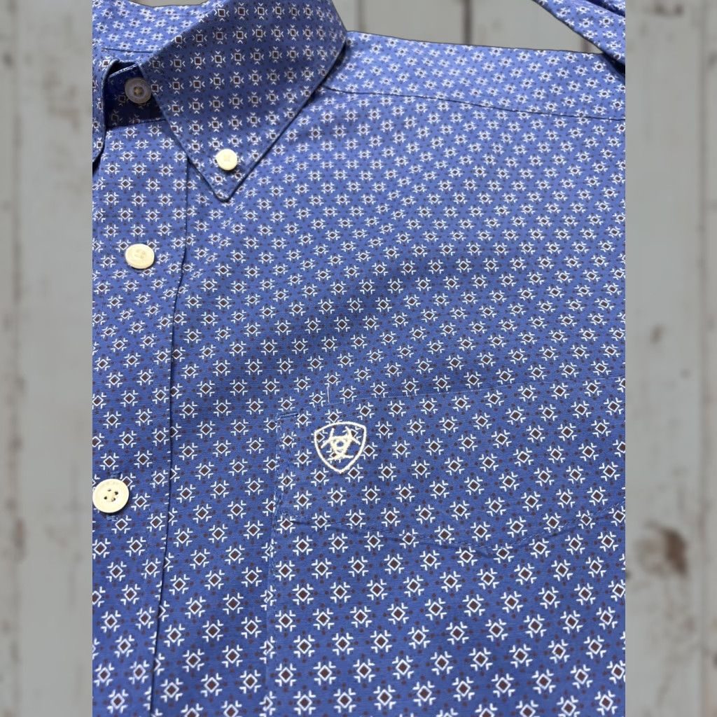 Ariat Ariat Button-Up Shirt Geometric Embroidered Long Sleeve Blue Size L Men's Size US L / EU 52-54 / 3 - 1 Thumbnail