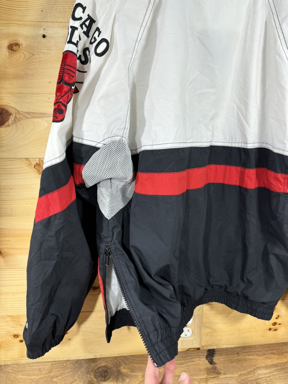 Starter Starter RARE Vintage 90s Chicago Bulls Pullover Men's Size US M / EU 48-50 / 2 - 10 Thumbnail