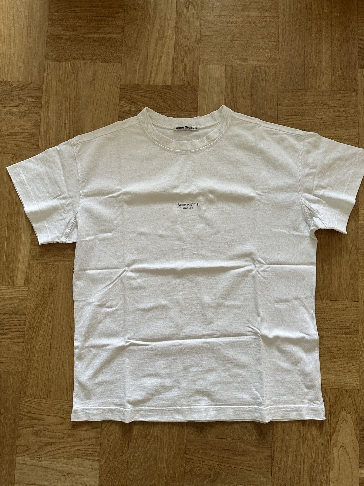 Acne Studios Acne Studios Stamp Logo T-shirt Optic White Size US L / EU 52-54 / 3 - 1 Thumbnail