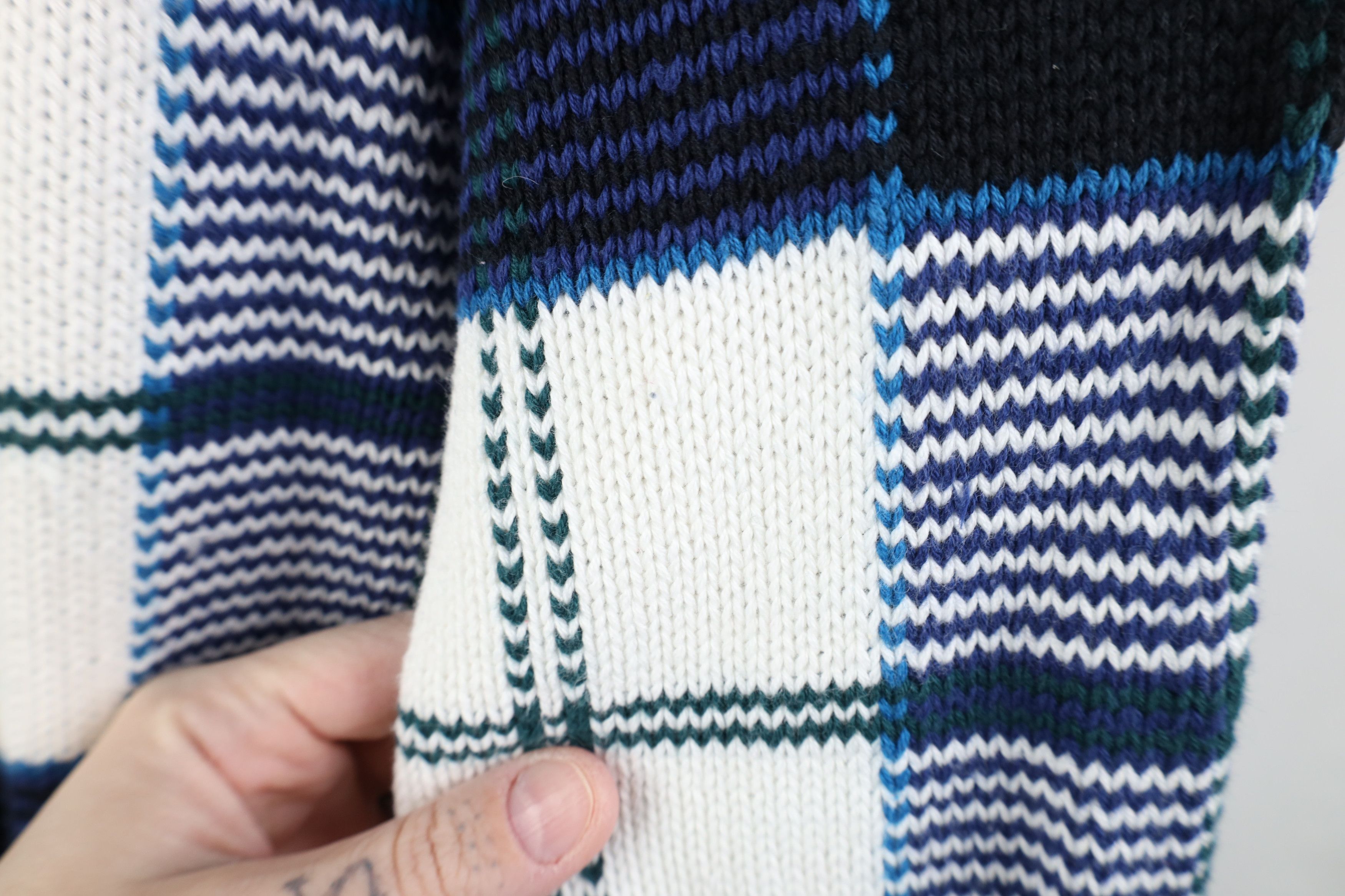 Vintage Vintage 90s Streetwear Heavy Cotton Knit Sweater Plaid Size US XL / EU 56 / 4 - 4 Thumbnail