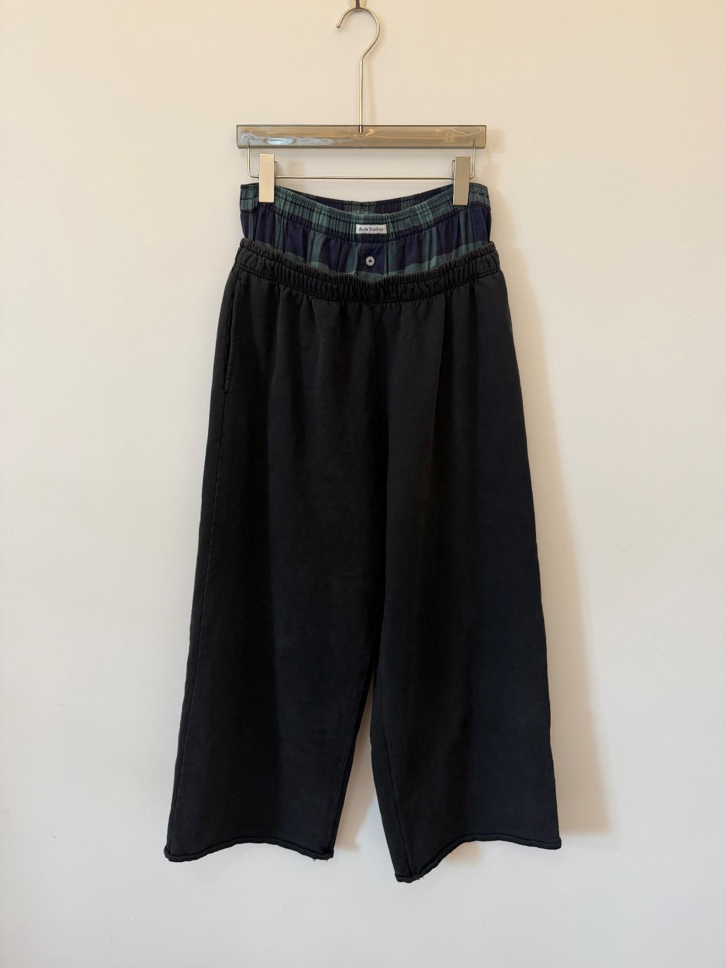 Acne Studios Acne Studios Plaid Oversized Pants S Women Size 26" / US 2 / IT 38 - 1 Thumbnail