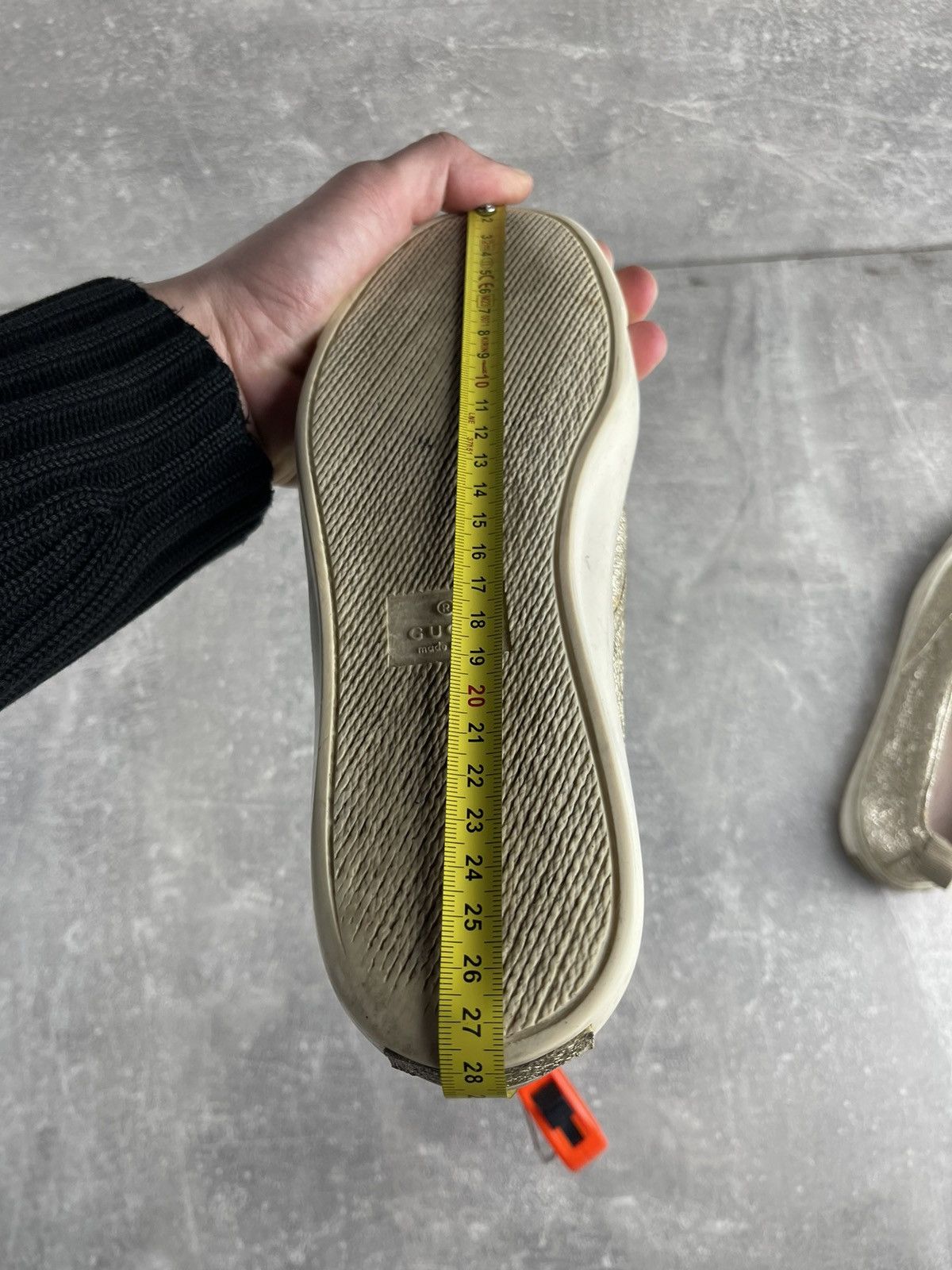 Gucci Gucci Metallic Gold Textured Leather Slip On Sneakers Size US 8 / IT 38 - 12 Thumbnail
