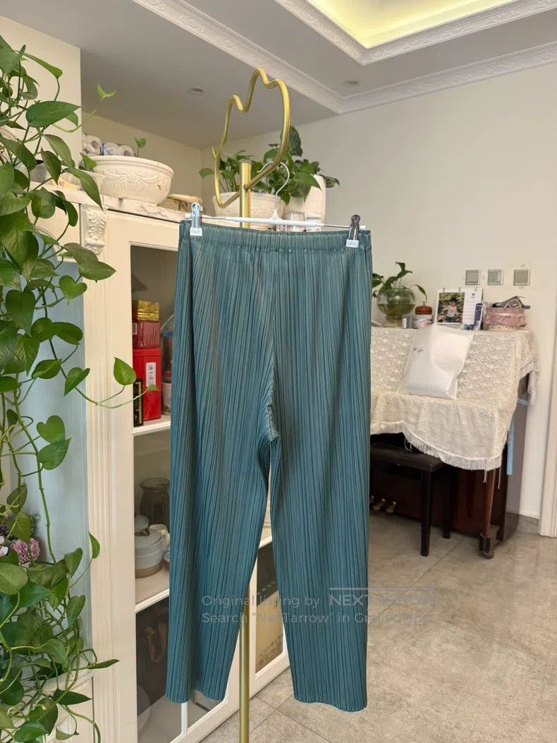 Issey Miyake Issey Miyake size:3 Sage Green Straight-Leg Pants Size 31" - 5 Thumbnail