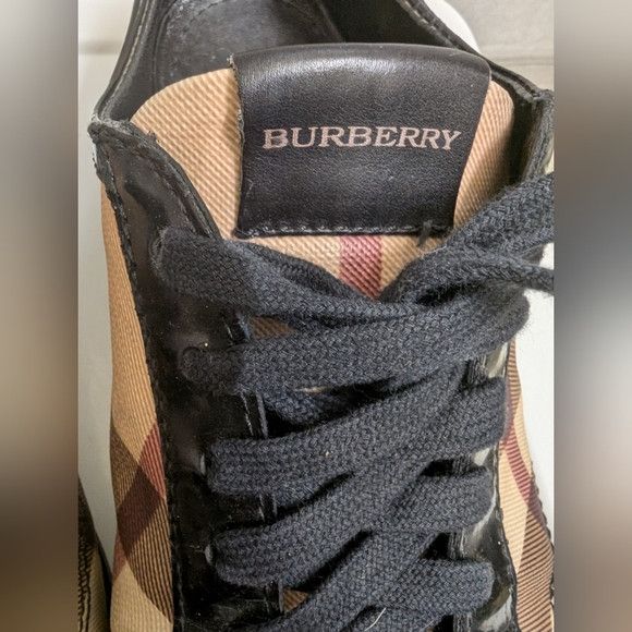 Burberry Black/Beige Canvas And Patent Leather Low Top Sneakers Size US 9 / IT 39 - 7 Thumbnail