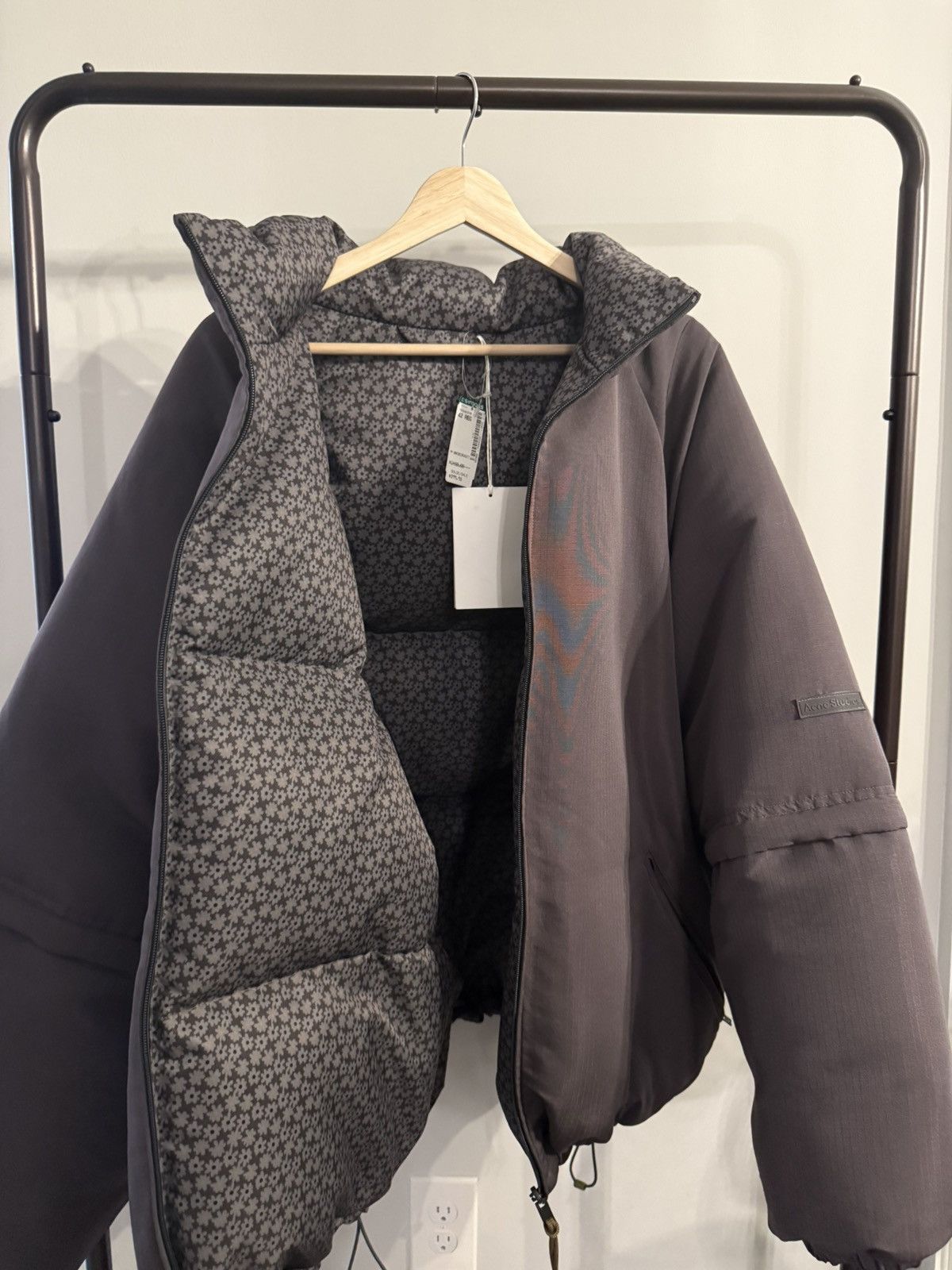 Acne Studios Acne Studios Reversible Floral Down Jacket Chestnut Size US L / EU 52-54 / 3 - 6 Thumbnail