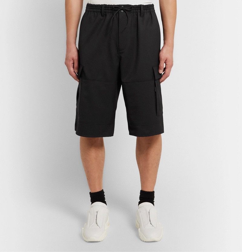 Y-3 × Yohji Yamamoto Yohji Yamamoto Y-3 Wide-Leg Wool-Blend Twill Cargo Shorts Size US 30 / EU 46 - 2 Thumbnail