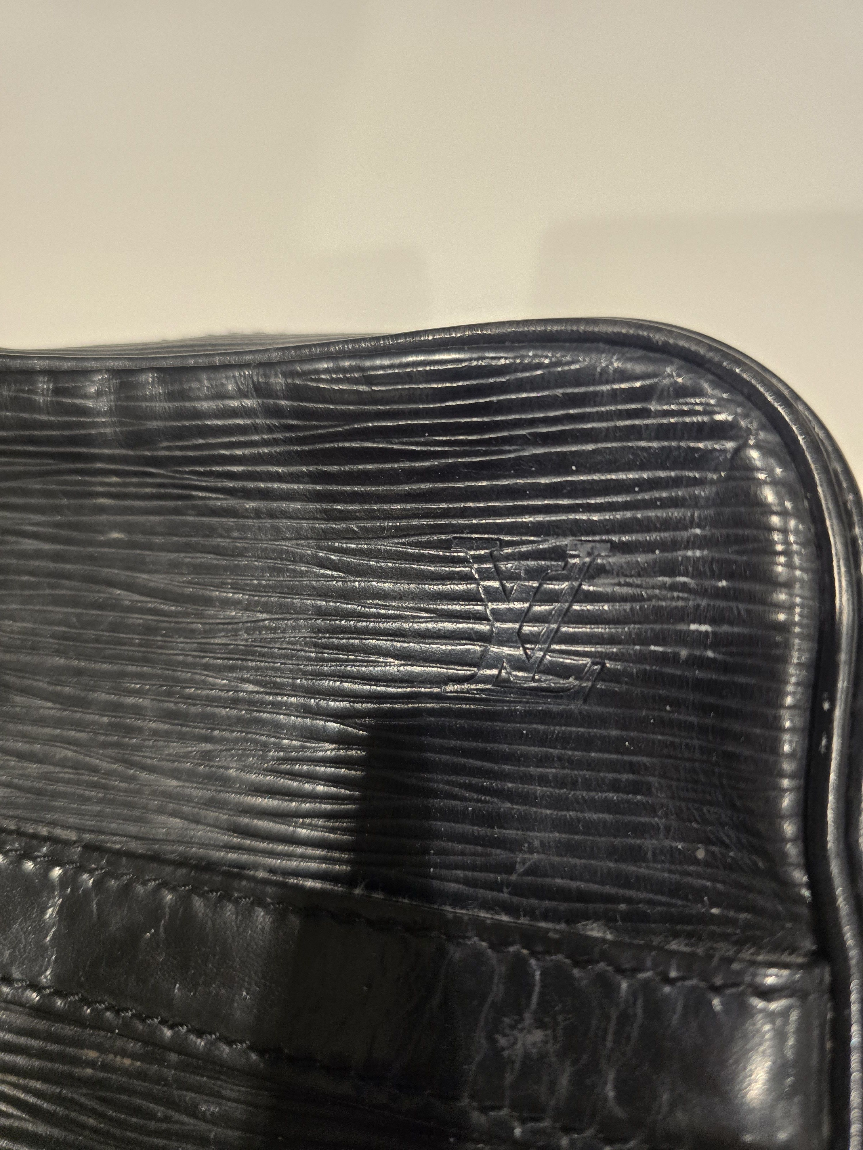 Louis Vuitton Louis Vuitton Epi Leather Sidebag Size ONE SIZE - 2 Thumbnail