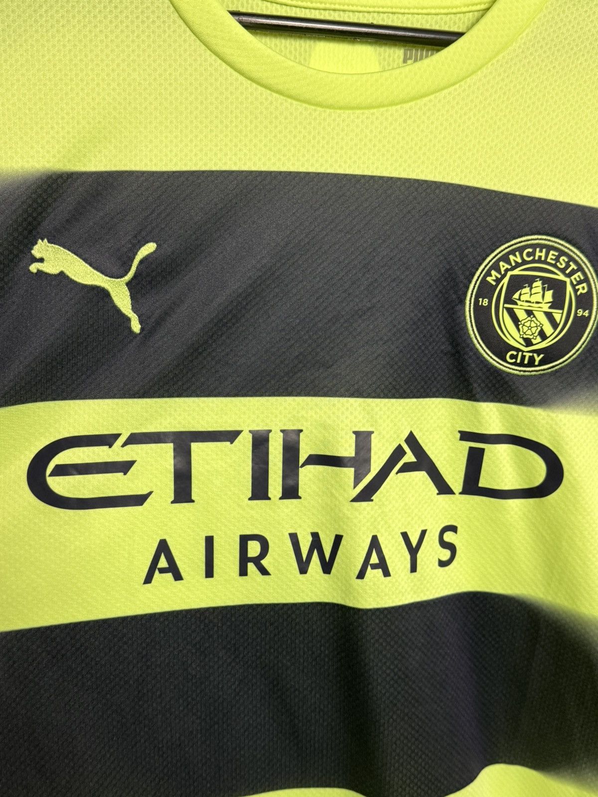 Puma Manchester City 22/23 Third Player Issue Football Jersey Size US M / EU 48-50 / 2 - 3 Thumbnail