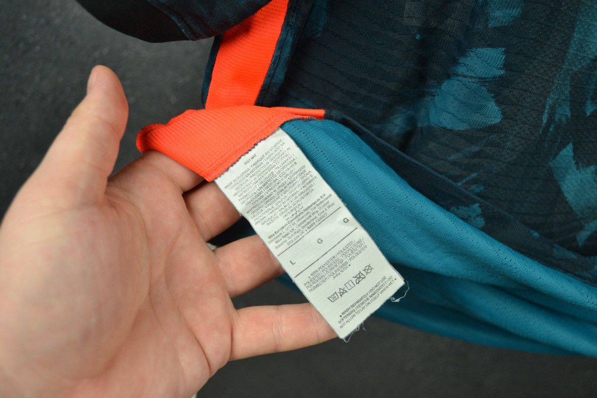 Chelsea Soccer × Nike Chelsea 2021 2022 third Nike soccer jersey player version Size US L / EU 52-54 / 3 - 11 Thumbnail