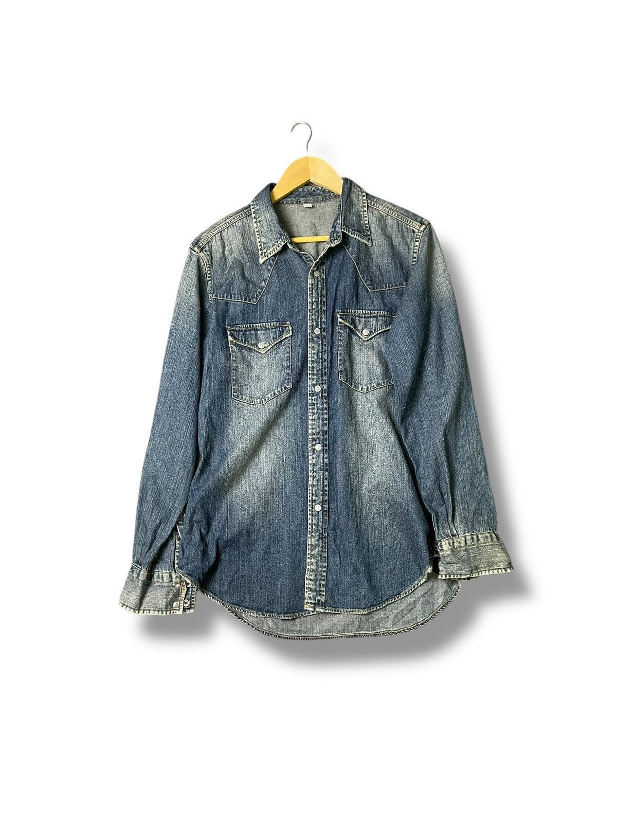 Japanese Brand × Uniqlo × Vintage Uniqlo Denim Long Sleeve Shirt (52) Size US L / EU 52-54 / 3 - 1 Thumbnail