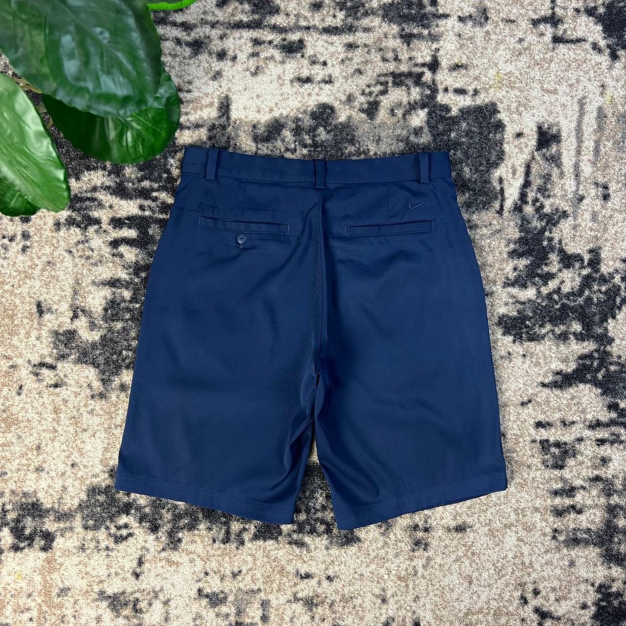 Nike Nike Swoosh Golf Vintage Bermuda Shorts Streetwear Style Size US 32 / EU 48 - 1 Thumbnail