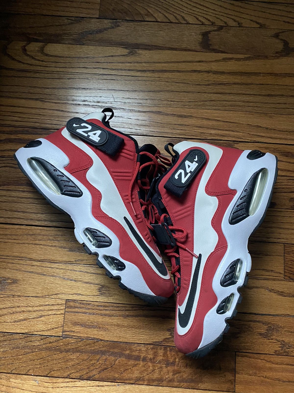 image of Nike Air Griffey Max 1 Cincinnati Reds Shoes, Men's (Size 12)