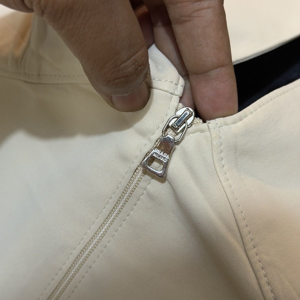 Prada 2000s Prada Zip Cream Blazzer Size S / US 4 / IT 40 - 4 Thumbnail