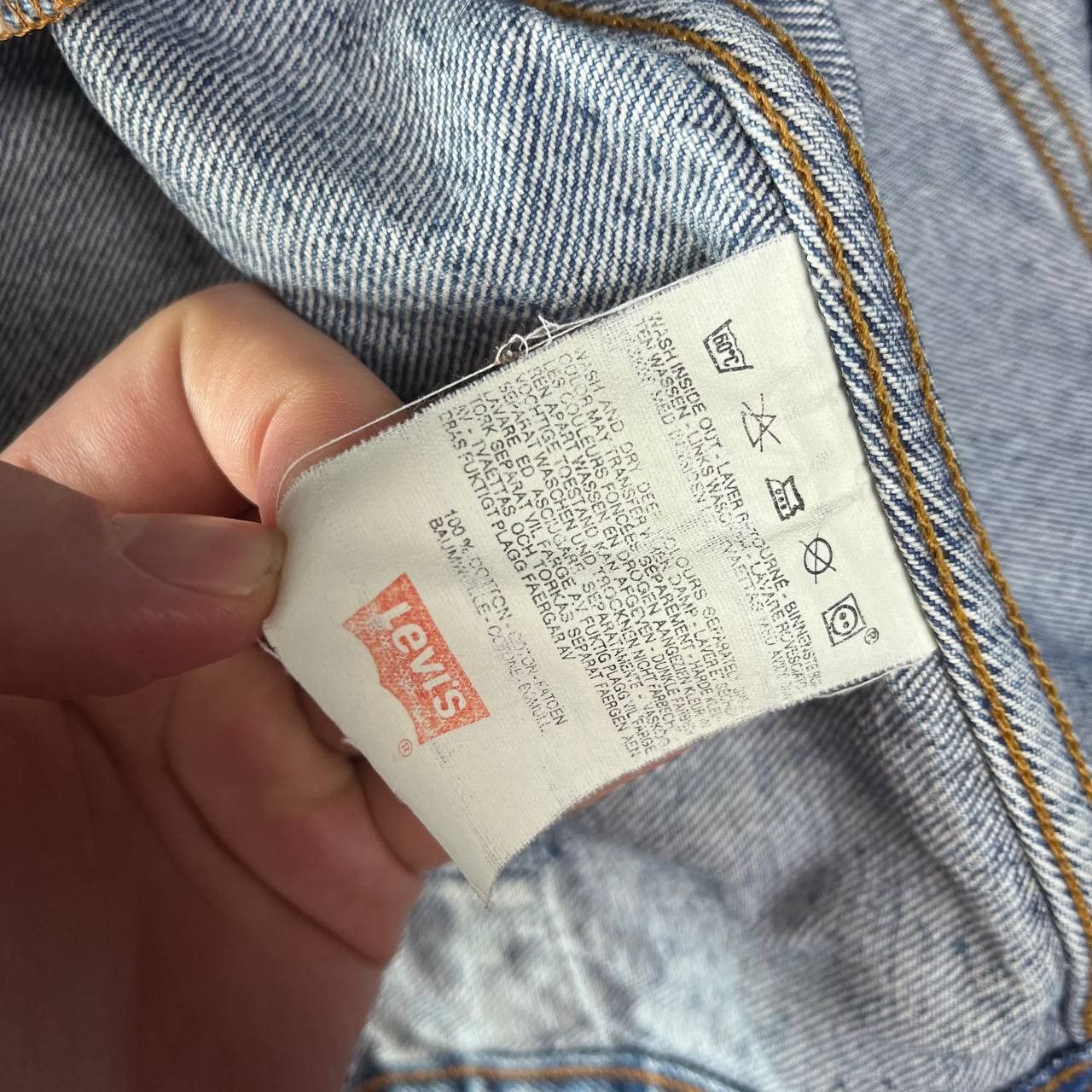 Levi's Vintage Clothing Vintage 90s Levis Blue Denim Jacket Distressed Size L Size US L / EU 52-54 / 3 - 15 Thumbnail