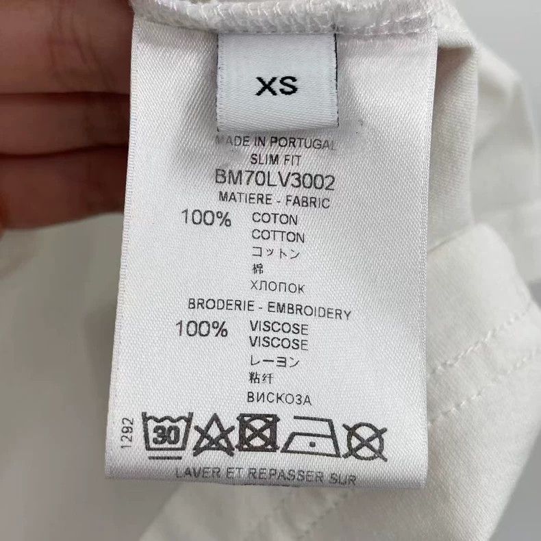 Givenchy Givenchy Vertical Embroidered Letter Short Sleeve Size US XS / EU 42 / 0 - 4 Thumbnail