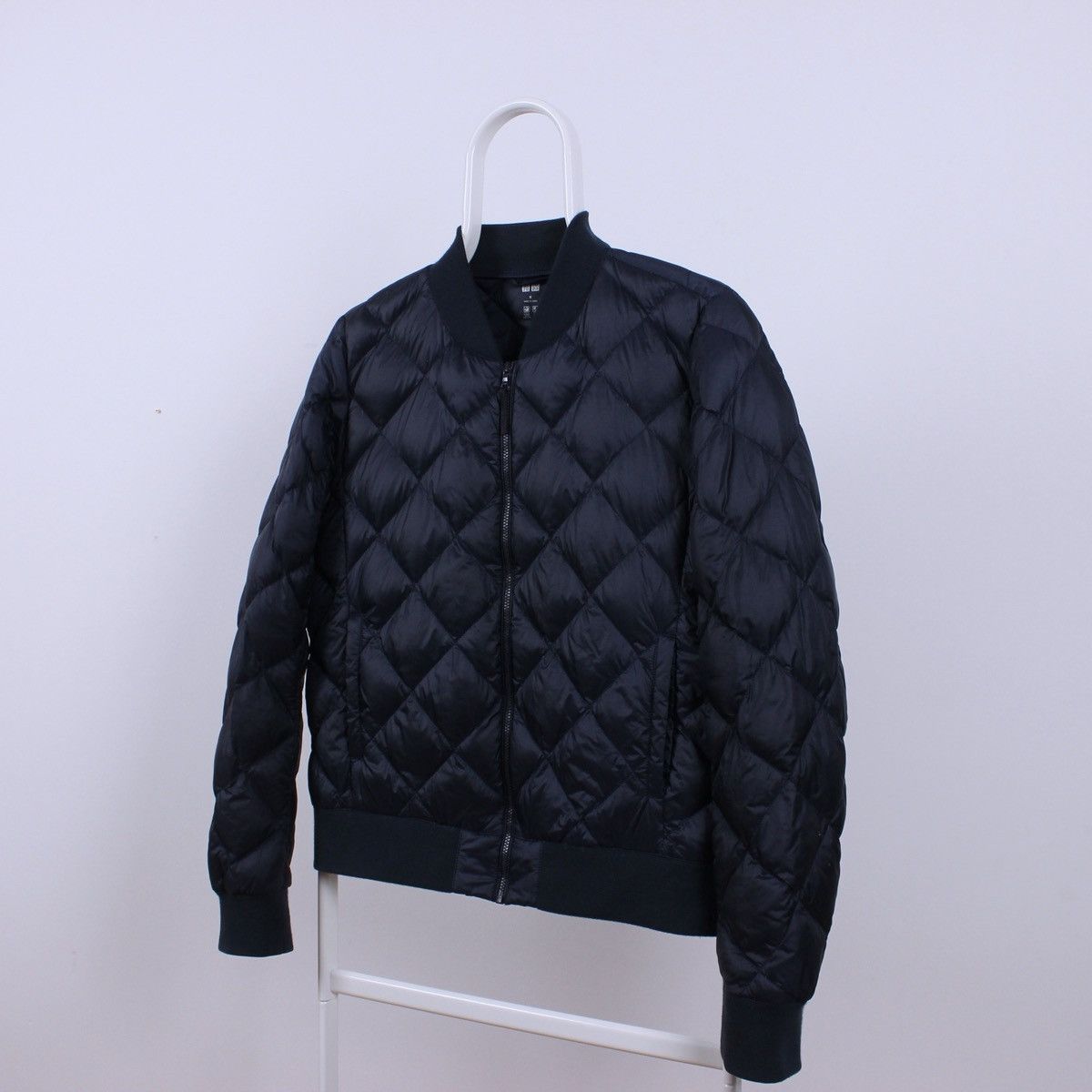 Uniqlo Uniqlo Bomber Down Jacket Size S / US 4 / IT 40 - 2 Thumbnail