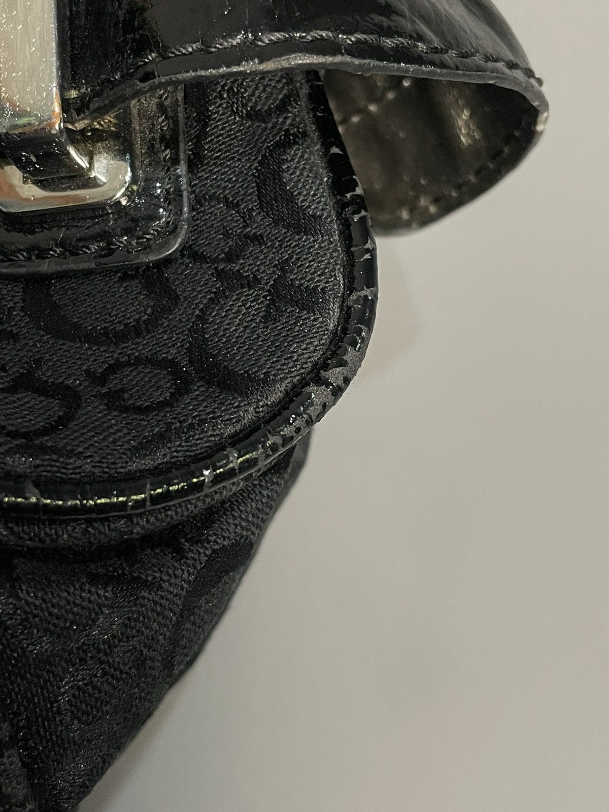 Guess Guess vintage buckle logo bag Size ONE SIZE - 5 Thumbnail