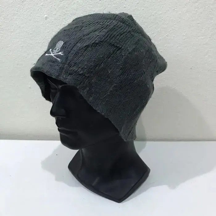 Seditionaries Japanese Brand Skulls Small Logo Beanie Hat Size ONE SIZE - 3 Thumbnail