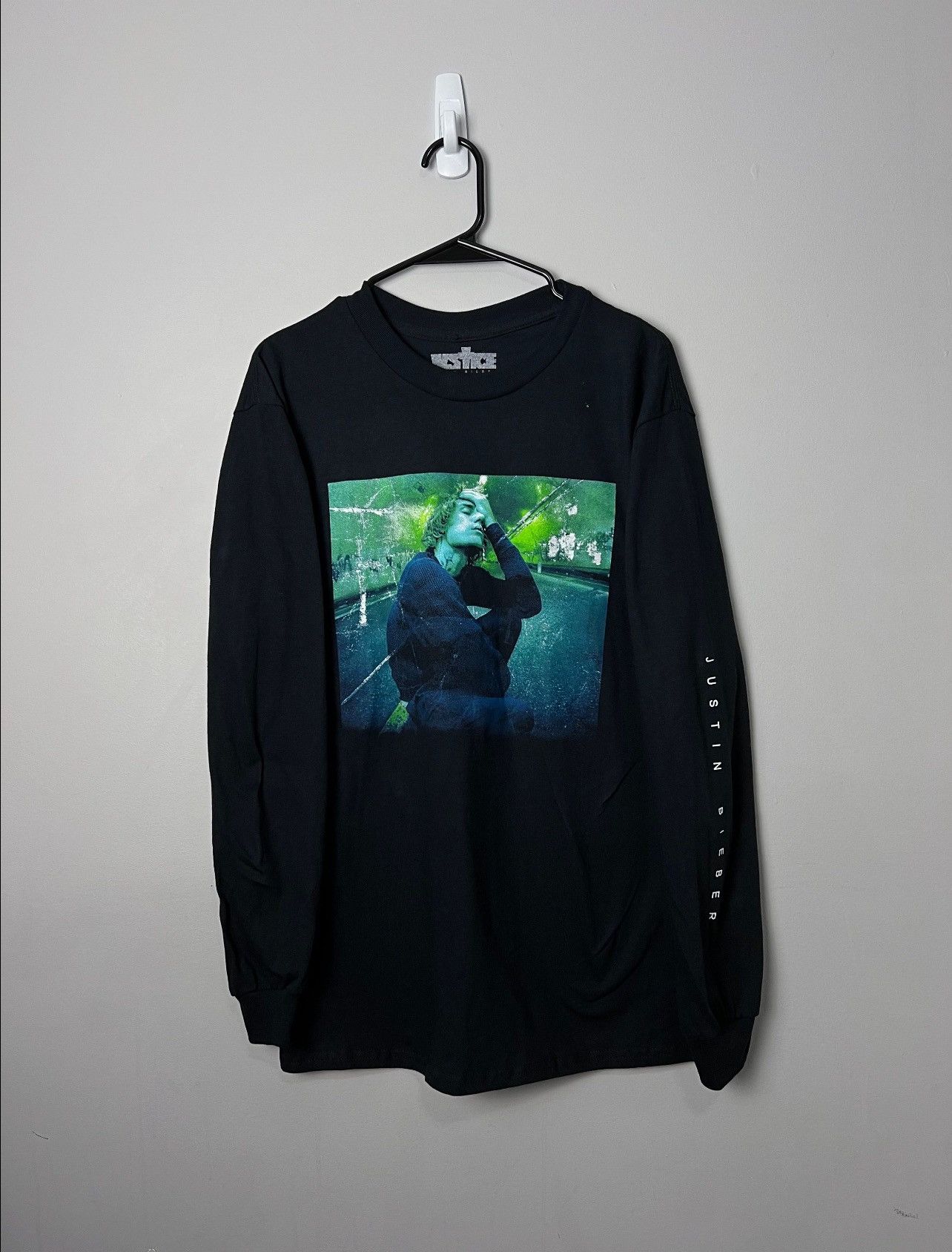 Justin Bieber Justin Bieber “Justice” Tour Size US M / EU 48-50 / 2 - 1 Thumbnail