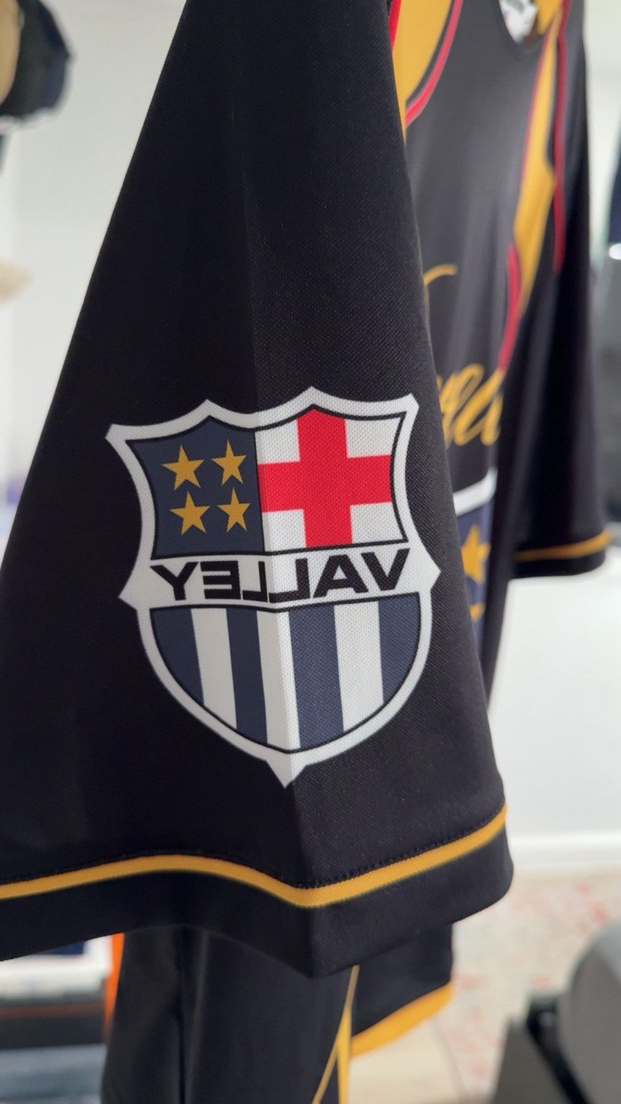 Vale Vale Forever Dreams Futball Jersey Size US L / EU 52-54 / 3 - 7 Thumbnail