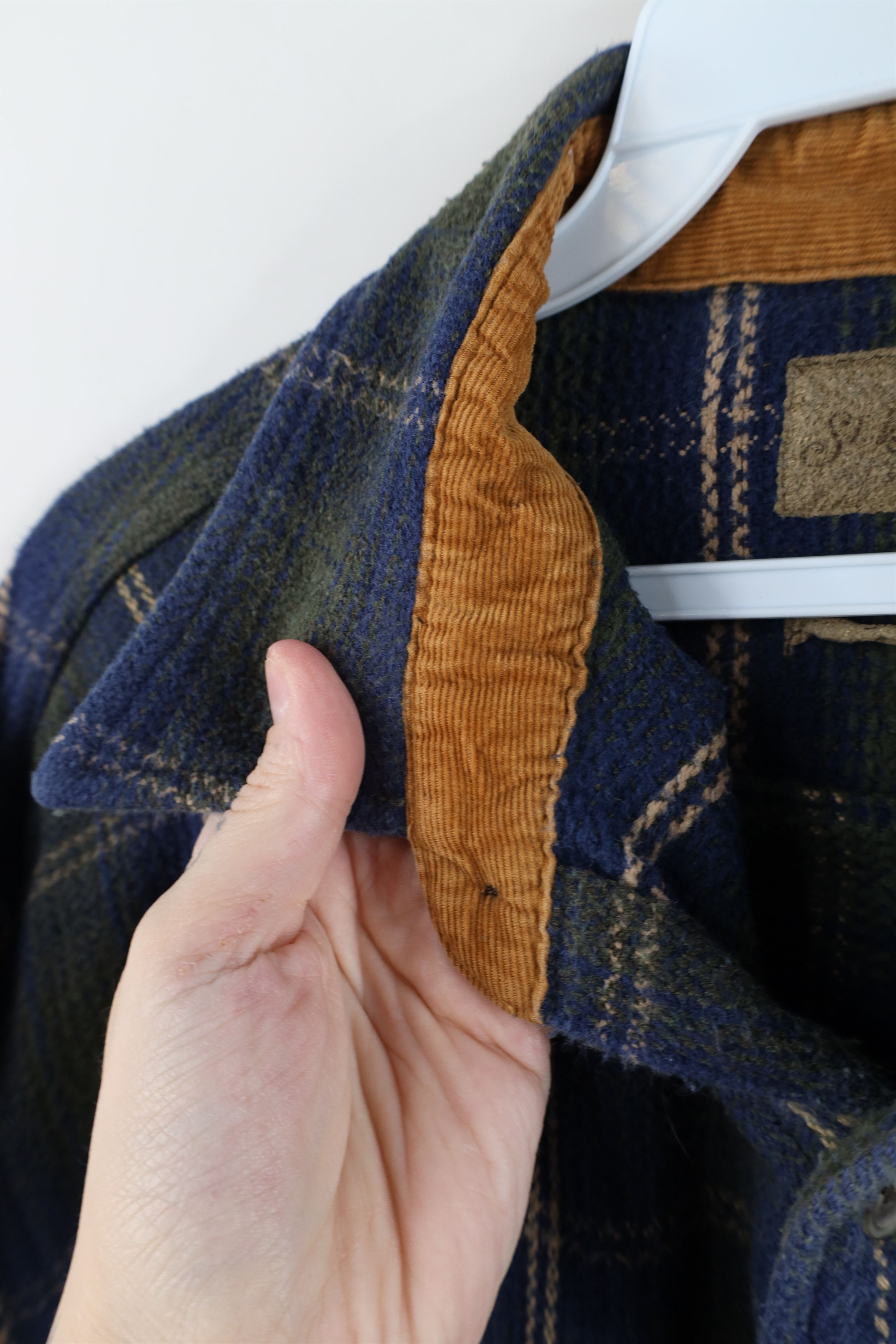 Vintage Vintage 90s Streetwear Heavyweight Button Shirt Plaid Size US L / EU 52-54 / 3 - 10 Thumbnail