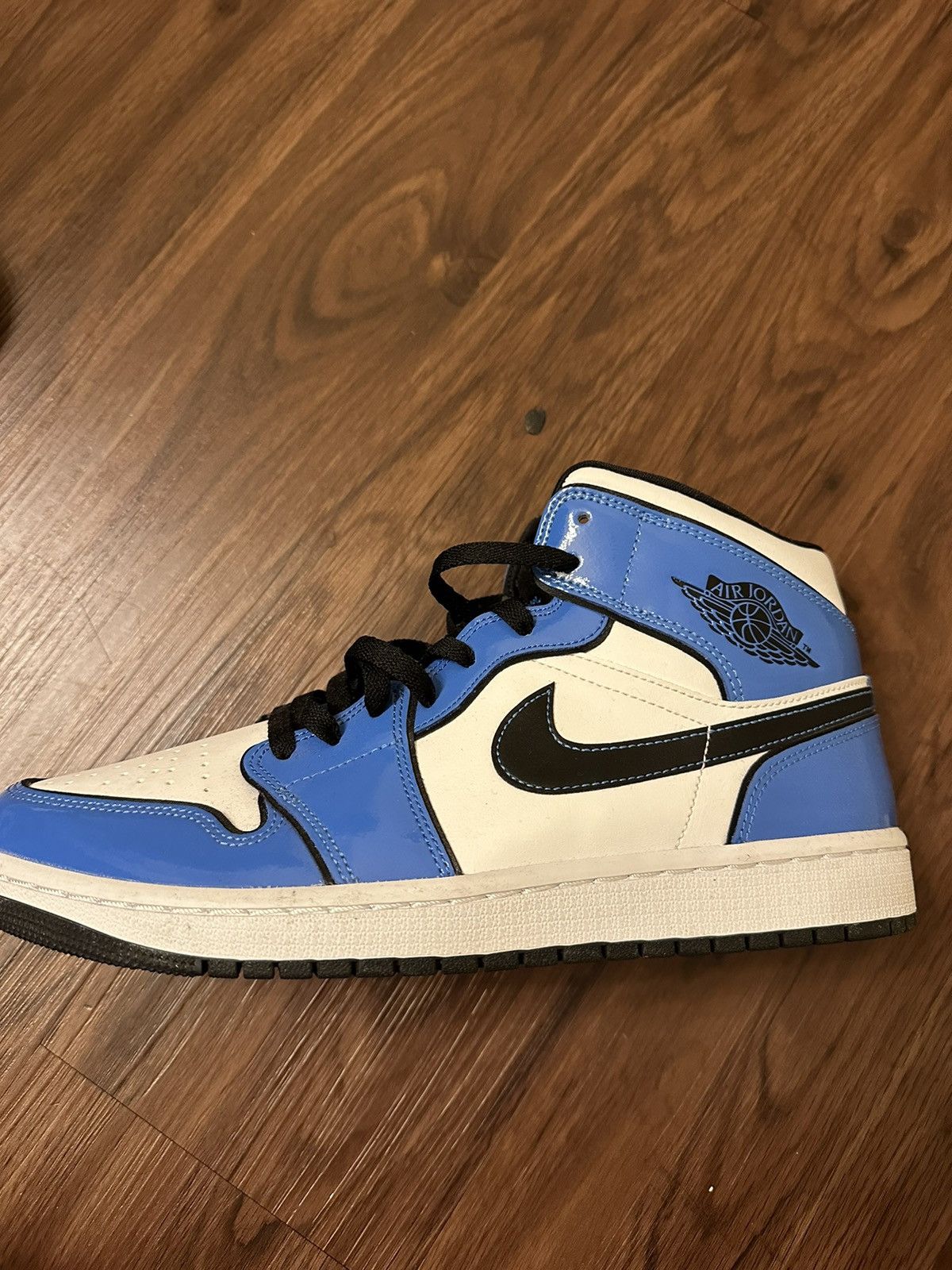 Jordan Brand Jordan 1 Signal Blue Size US 10 / EU 43 - 5 Thumbnail