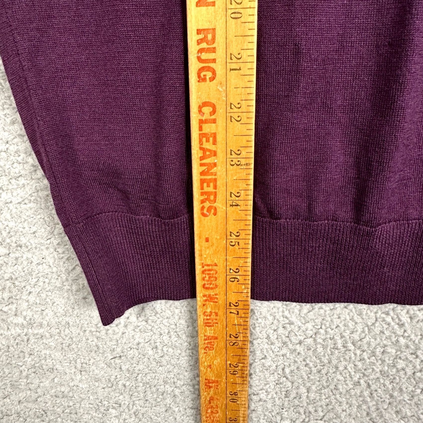 Uniqlo VINTAGE UNIQLO New Pure Wool Sweater V-Neck Mens Large Purple Knit Pullover Lightweight Size US L / EU 52-54 / 3 - 7 Thumbnail