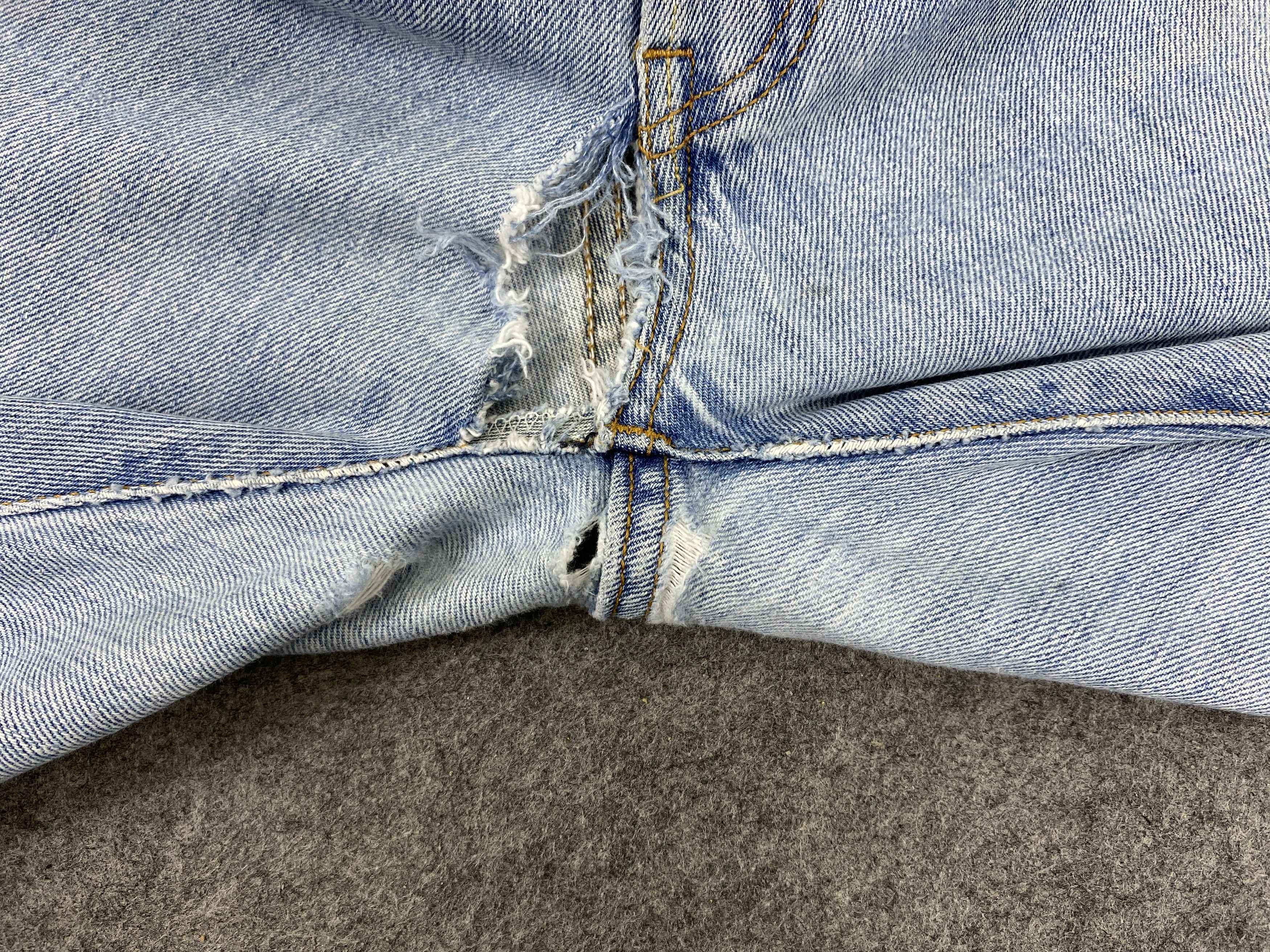 Japanese Brand Light Blue Wash Vintage Levi's 501 Jeans 36x32 Denim -JN2430 Size US 36 / EU 52 - 14 Thumbnail