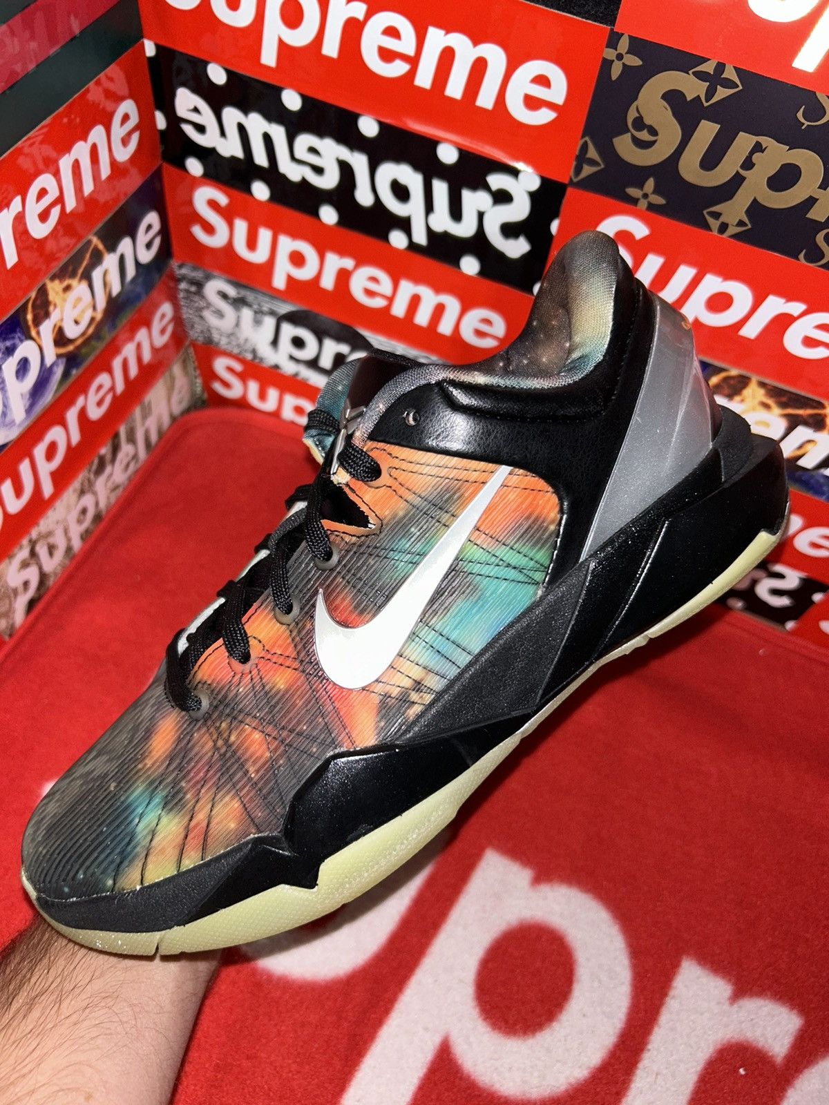 Nike Nike Kobe 7 Galaxy (GS) 505399-002 size 7y Size US 7 / EU 40 - 7 Thumbnail