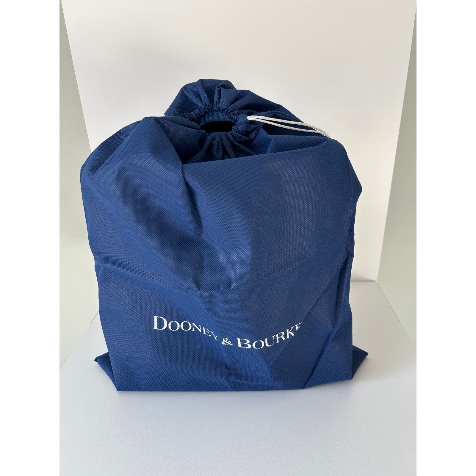 Dooney & Bourke NWT Dooney Burke Black Ostrich Lillana Purse with Pouch Size ONE SIZE - 6 Thumbnail