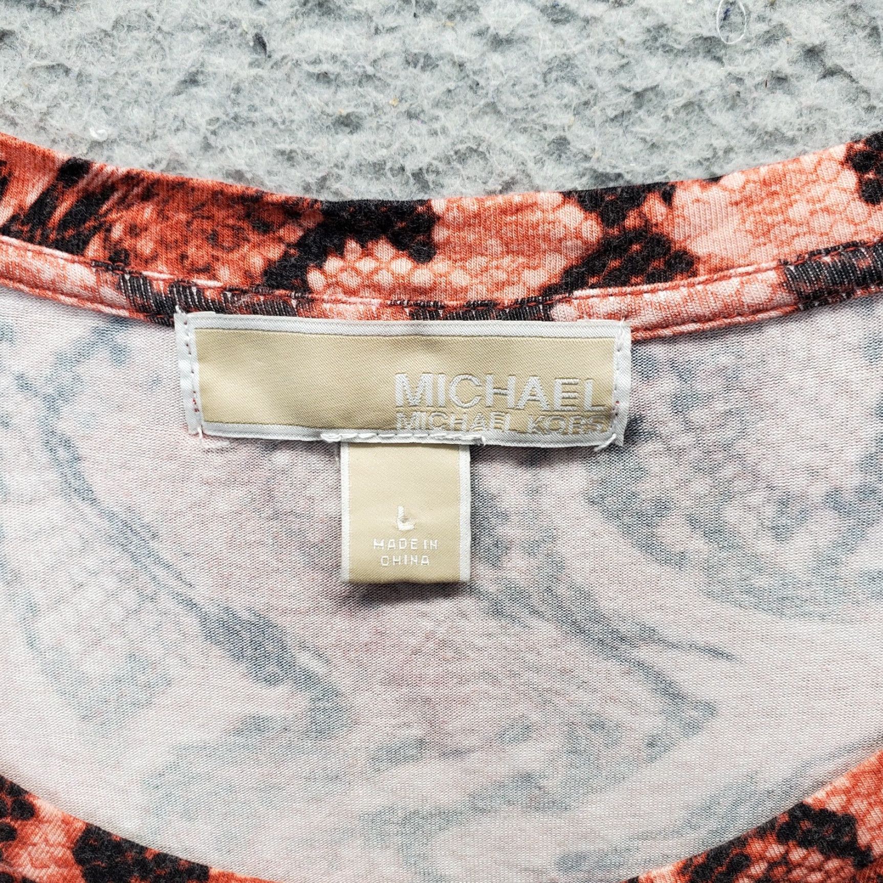 Michael Kors Michael Kors Blouse Women’s Large Multi Animal Print Dolman Sleeve Pullover Top Size L / US 10 / IT 46 - 5 Thumbnail
