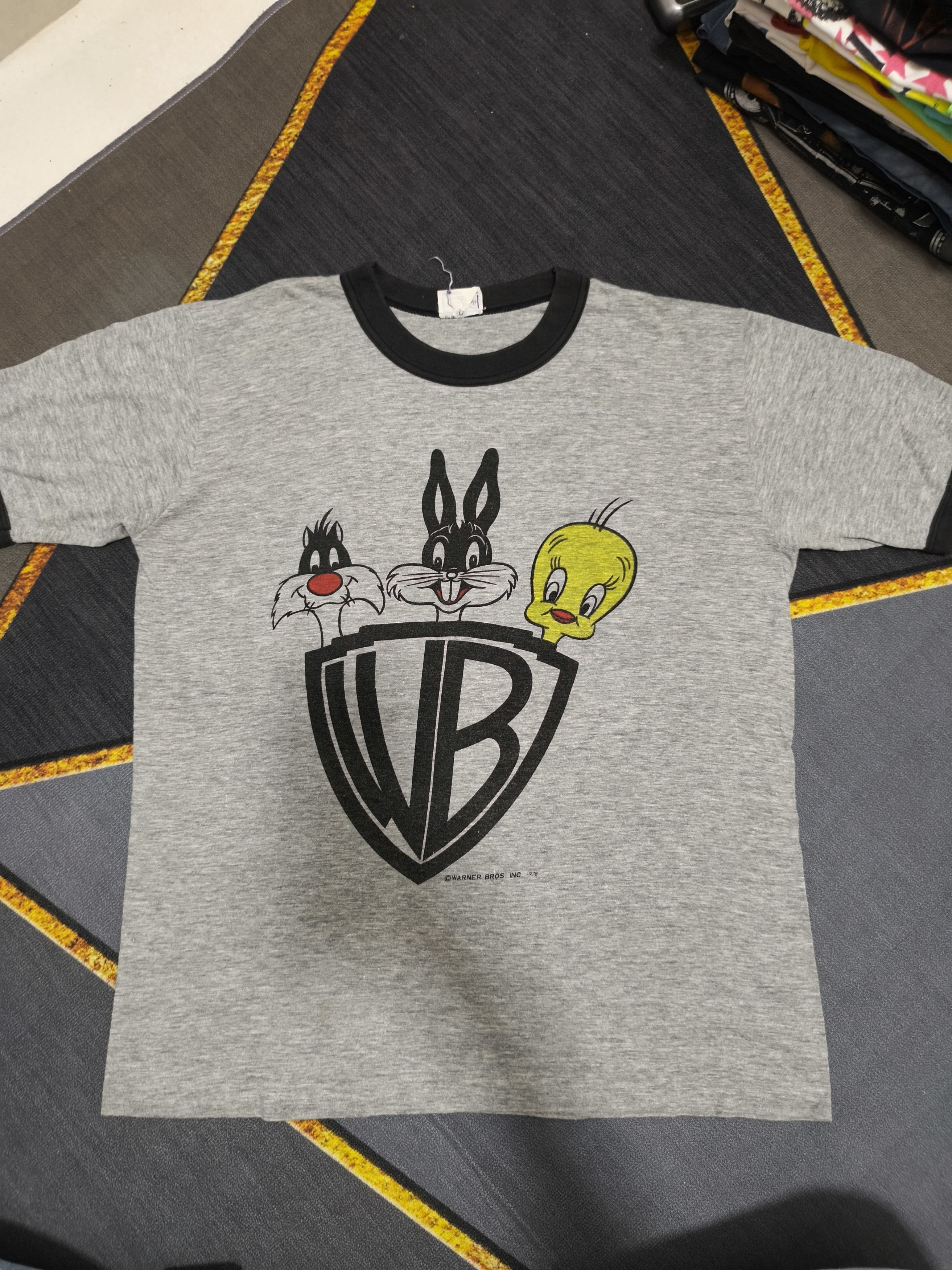 Other Vintage Warner Bros Looney Tunes Graphic Tee Size US M / EU 48-50 / 2 - 1 Thumbnail