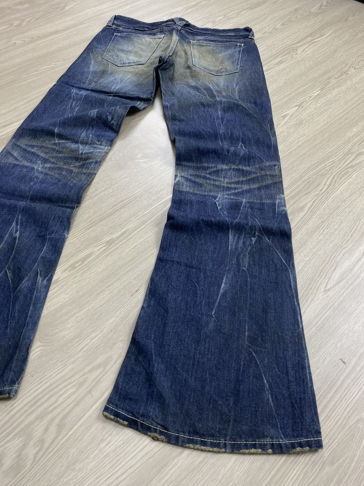 GOSTAR DE FUGA × If Six Was Nine × Le Grande Bleu (L.G.B.) 2000s Vanquish Gold Distressed Punk Y2K Lgb Flared Jeans Size US 32 / EU 48 - 18 Thumbnail