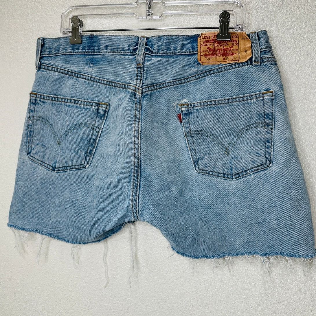Levi's Levis 501 Light Blue Wash Button Fly Refurbished Shorts 36 Size 36" / US 14 / IT 50 - 7 Thumbnail