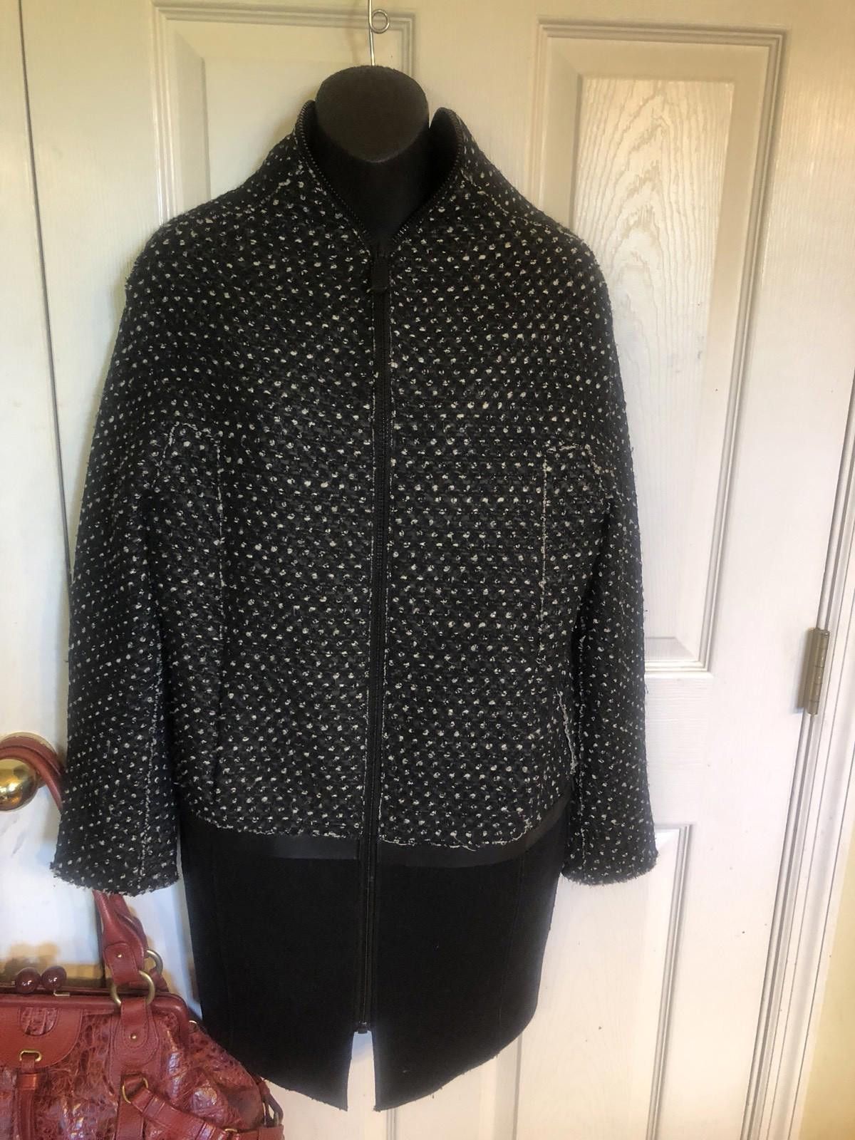 Elie Tahari Elie Tahari Stylish Zipped Wool Blend Coat Sz XS Ret $749 Size XS / US 0-2 / IT 36-38 - 5 Thumbnail