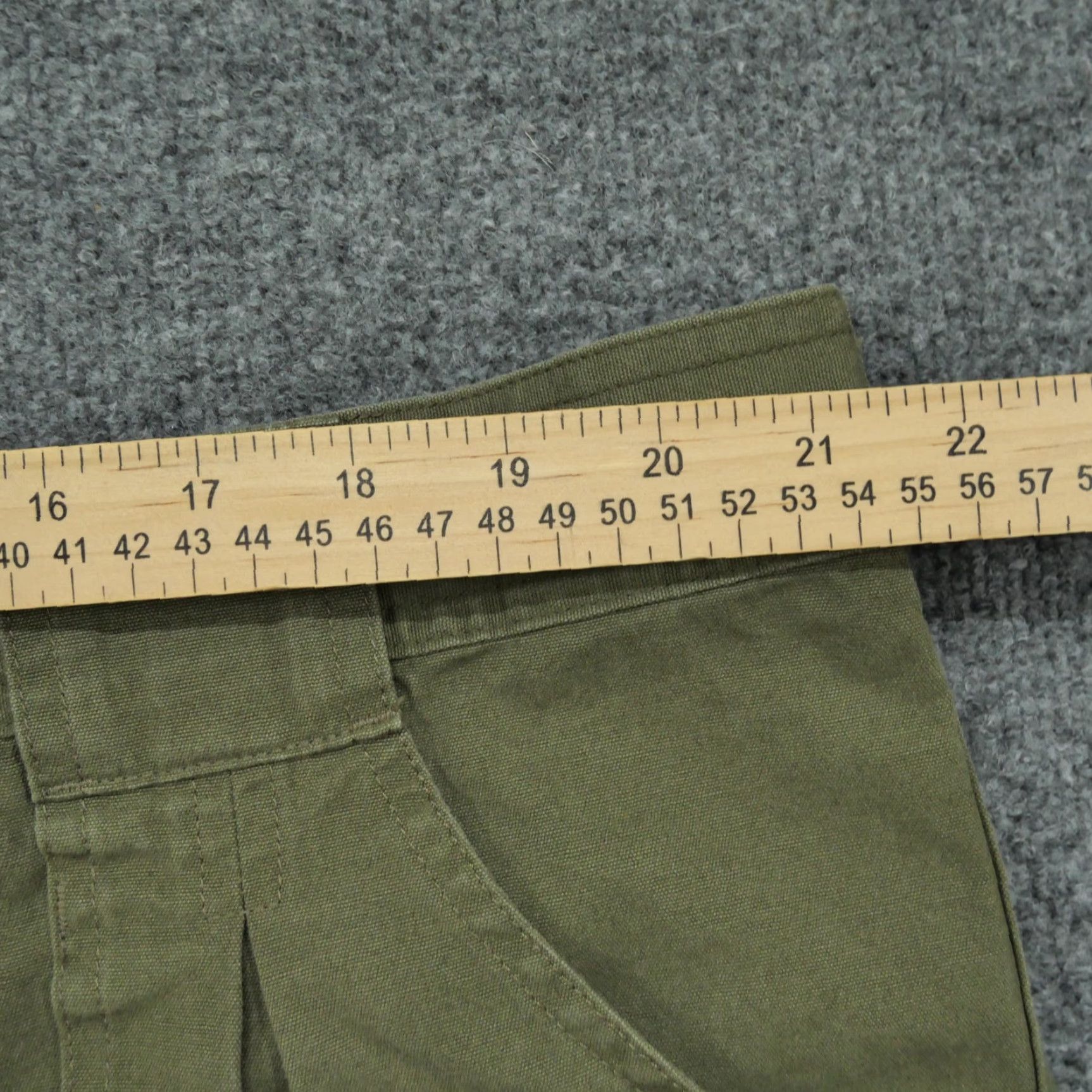 Vintage Cabela's Shorts Mens Medium Green Canvas Outdoors Military - Casual, 42 Inseam 6 in, Cotton, Flat Front, Pockets, Chino, Classic Fit, Summer, Men Size US 42 / EU 58 - 6 Thumbnail