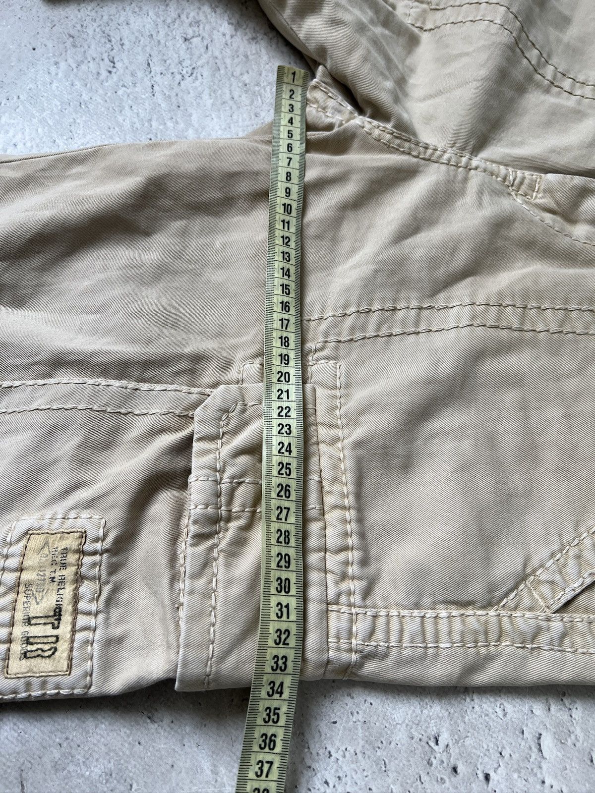 True Religion True religion long rap cargo shorts y2k stylle Size US 30 / EU 46 - 15 Thumbnail