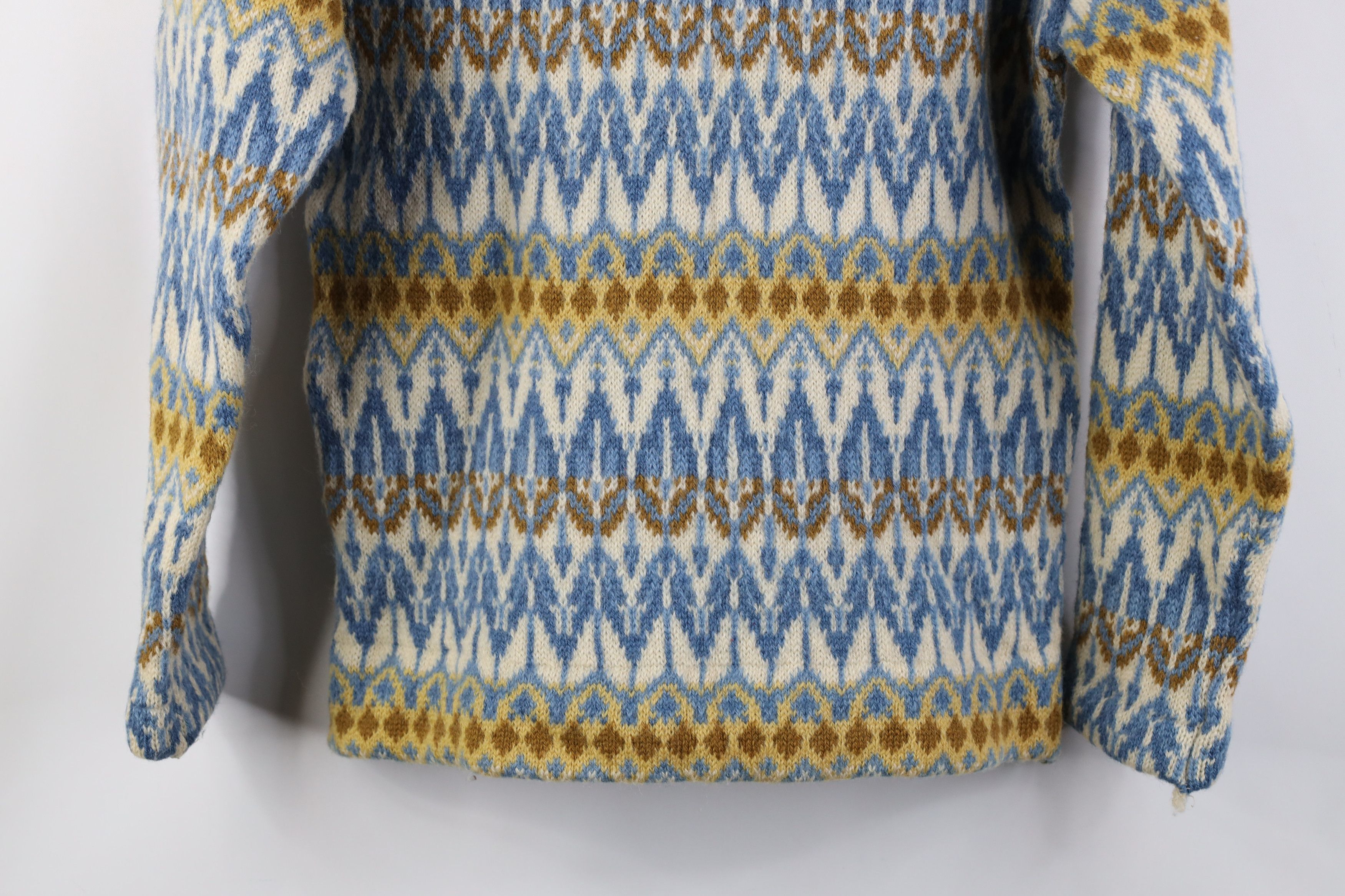 Vintage Vintage 50s 60s Fair Isle Knit V-Neck Sweater Iceland Size L / US 10 / IT 46 - 10 Thumbnail