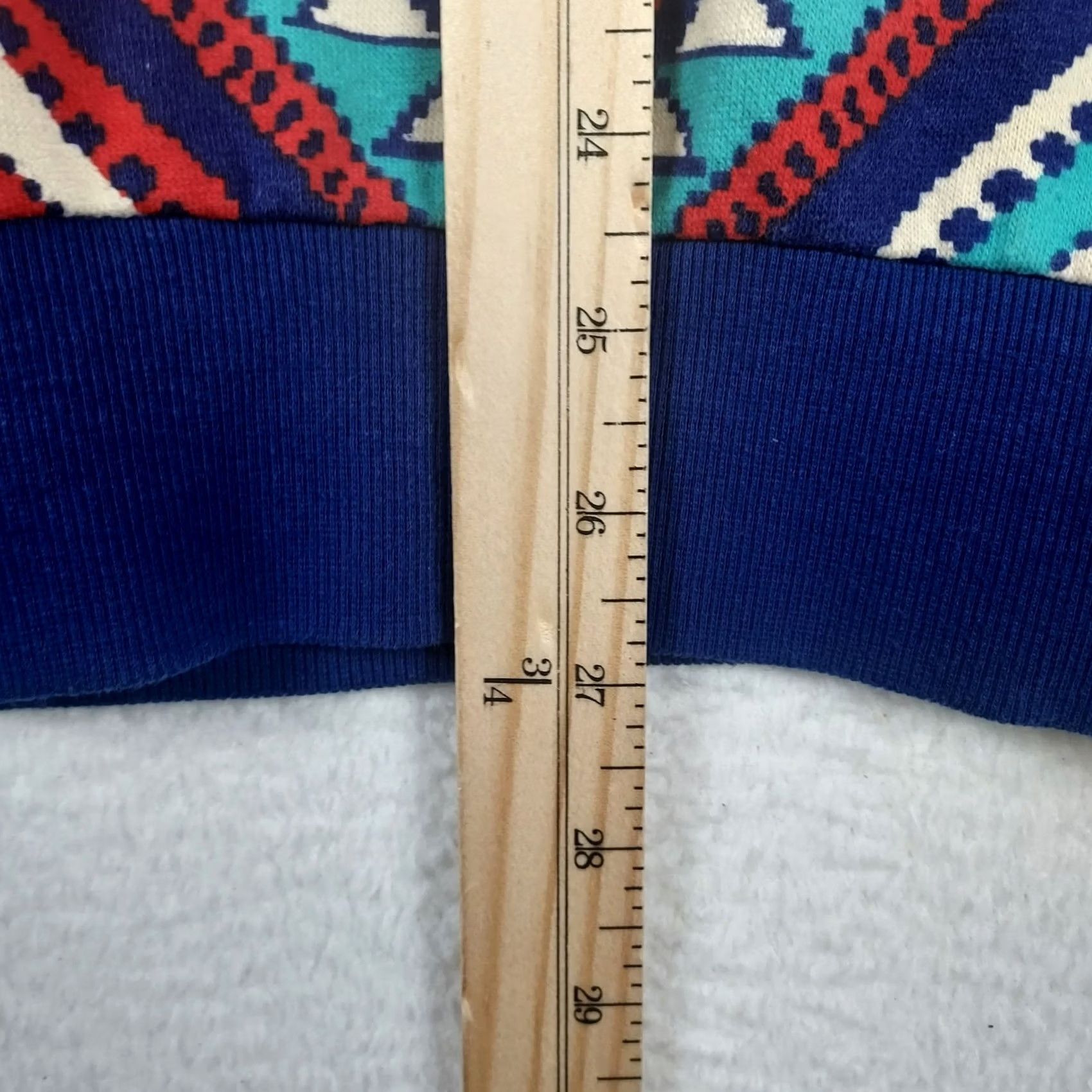 Forever 21 Forever 21 Sweatshirt Mens Medium Geometric Crewneck Pullover Multicolor Long Sleeve Crew Neck Sweatshirt Mens M Regular Fall Winter Spring Walking Size US M / EU 48-50 / 2 - 4 Thumbnail