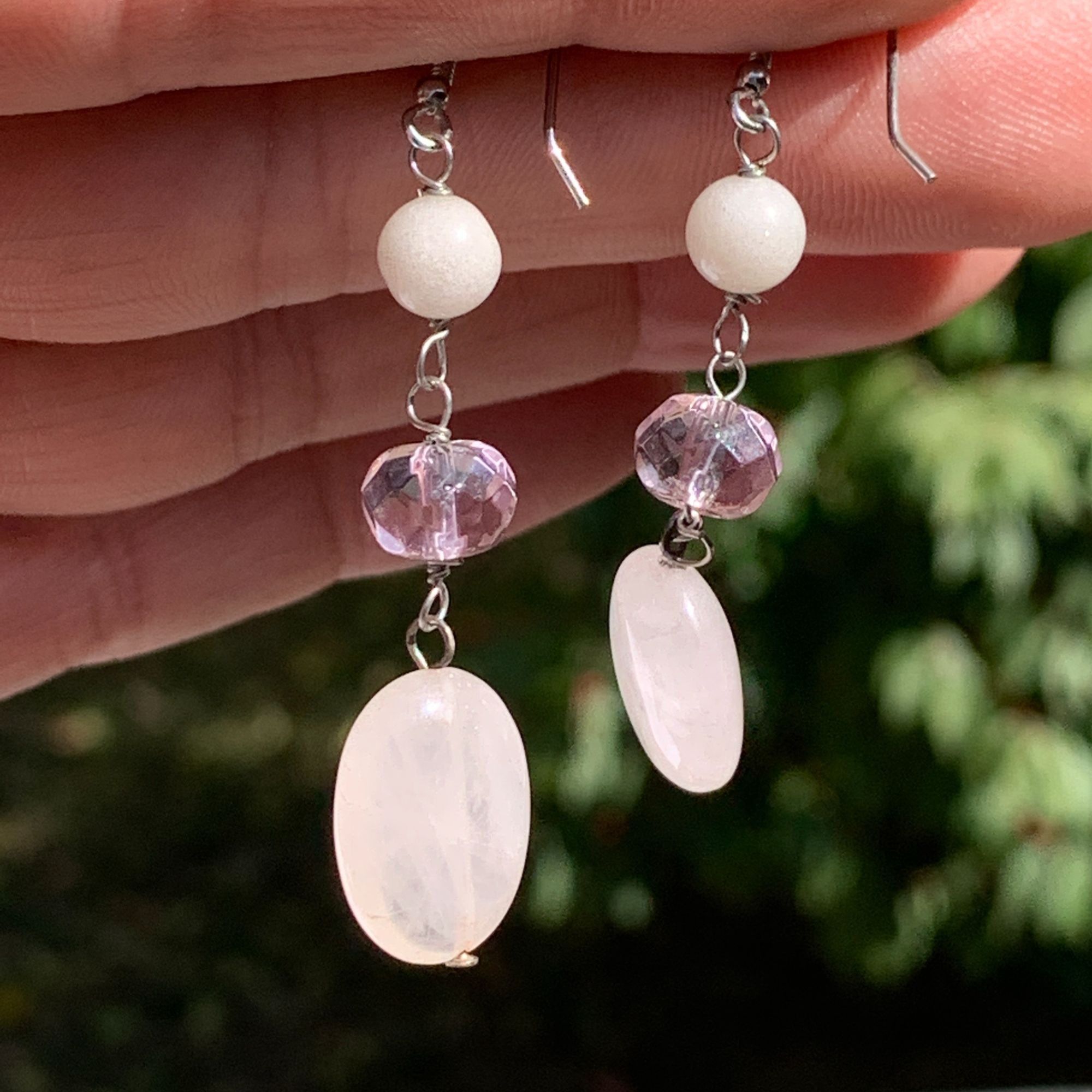 Designer Silver 925 Dangle Earrings With White & Pink Beads Size ONE SIZE - 7 Thumbnail
