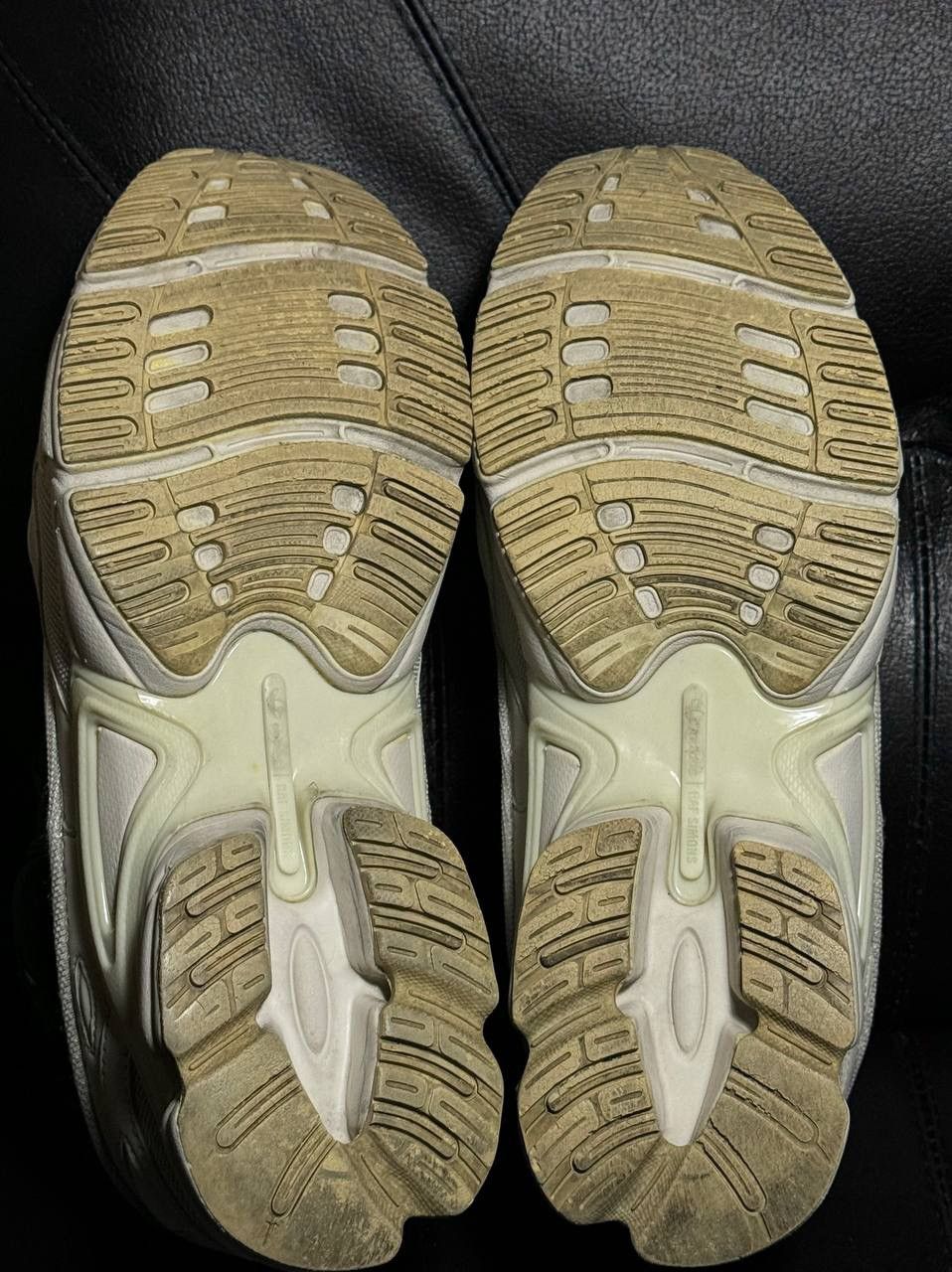 Adidas × Raf Simons sneakers Adidas Raf Simons Ozweego Cream white FW18 Size US 10 / EU 43 - 9 Thumbnail