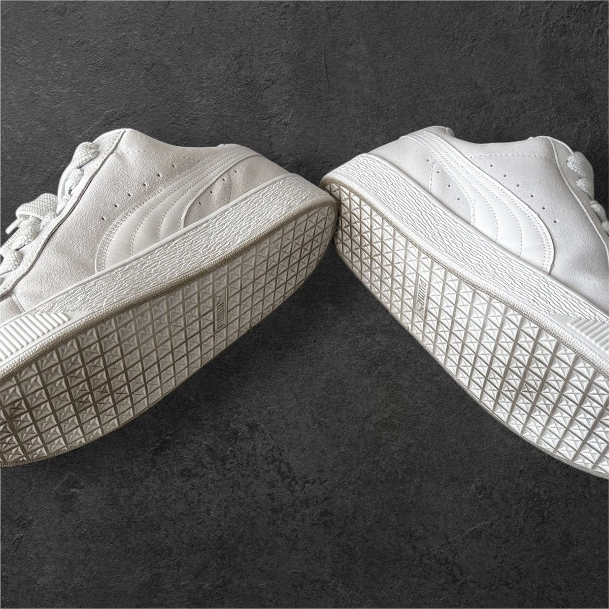 Puma White Puma suede XL shoes Size US 13 / EU 46 - 8 Thumbnail