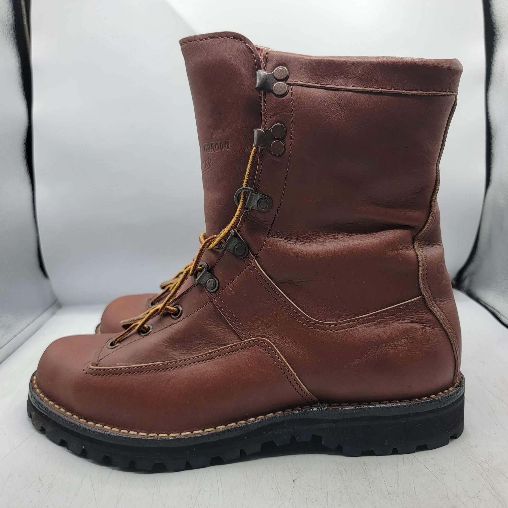 Danner Danner Mens 9 Brown Boots Gore Tex Vibram Soles Work Wear Ca Size US 9 / EU 42 - 14 Thumbnail