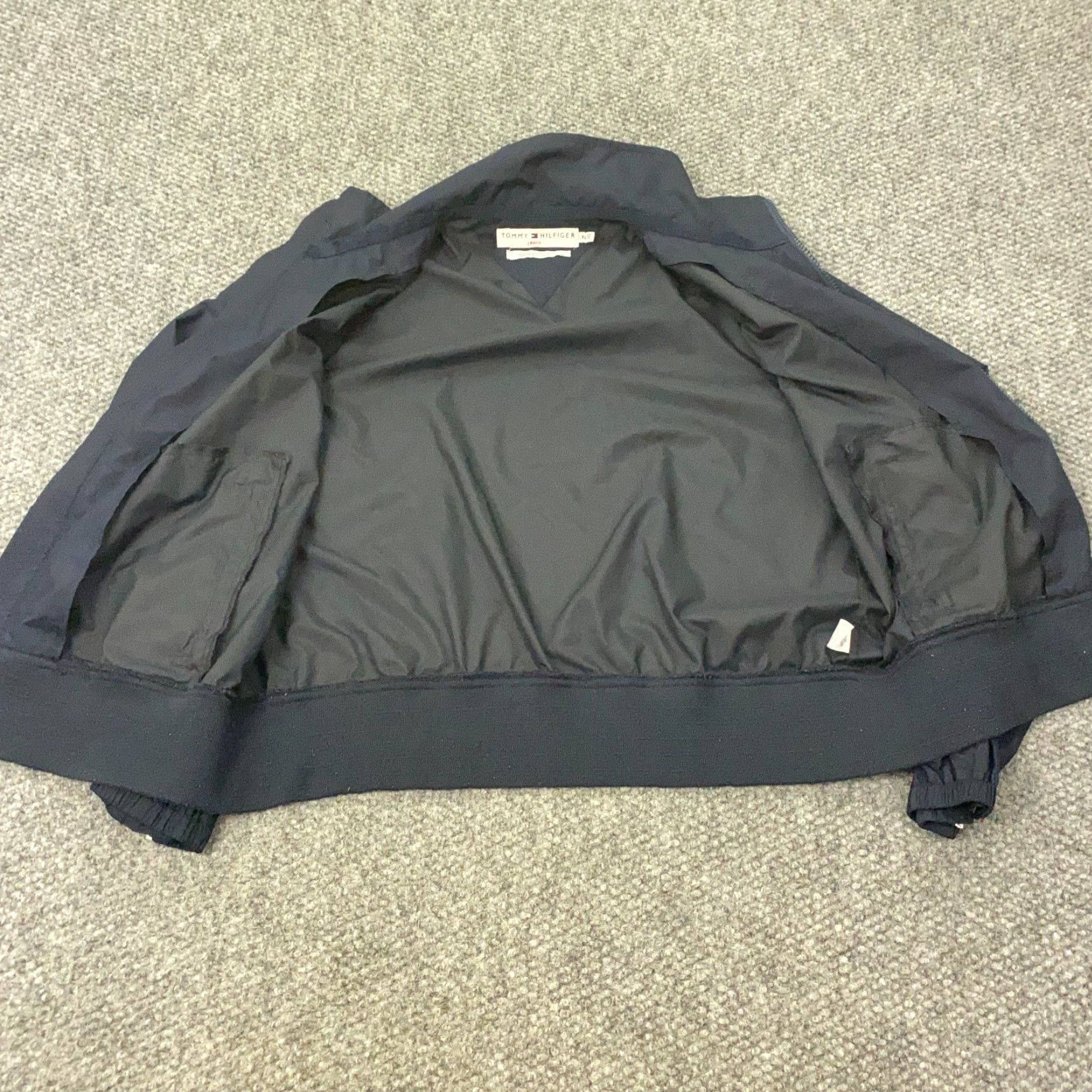 Tommy Hilfiger VINTAGE Tommy Hilfiger Mens Jacket XL Blue Windbreaker Full Zip Size US XL / EU 56 / 4 - 7 Thumbnail