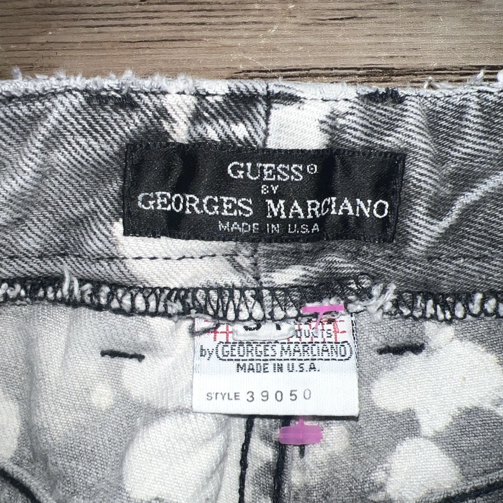 Guess VTG Guess Georges Marciano Acid Jeans Womens Size 31 Inseam 29” Gray USA Straight Jeans Womens Size 24" / US 00 / IT 34 - 5 Thumbnail
