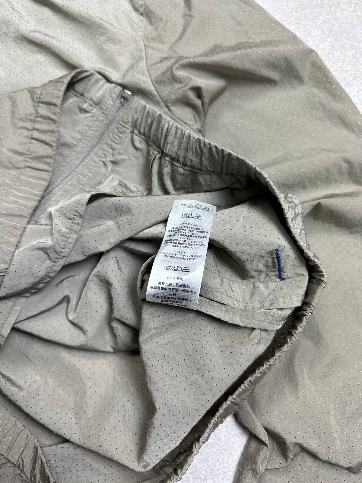 Armani Vintage Armani Exchange Nylon Hooded Jacket Y2K S Size US S / EU 44-46 / 1 - 8 Thumbnail