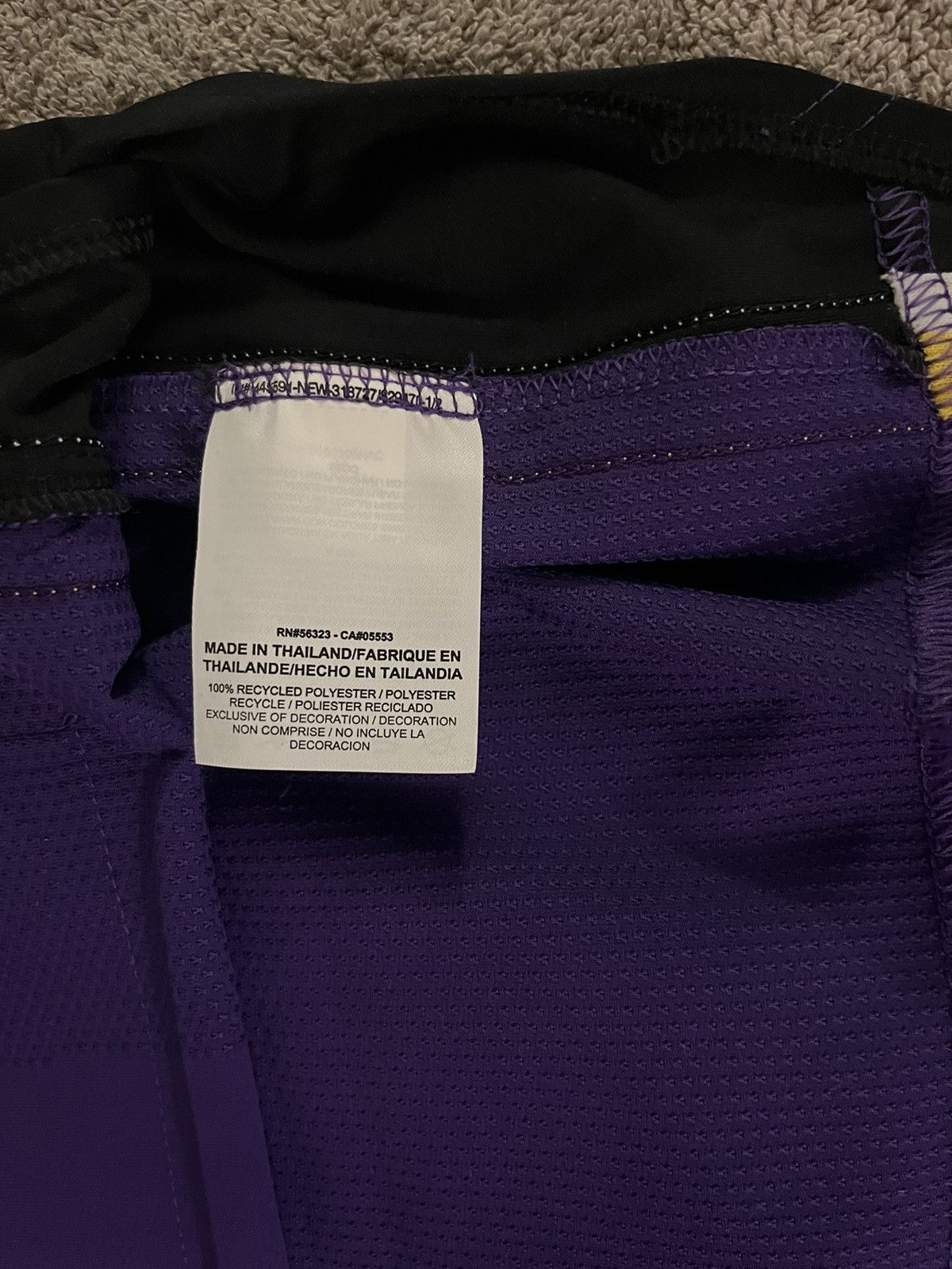 Nike Nike Kobe Bryant Los Angeles Lakers Statement Edition Jersey Size US L / EU 52-54 / 3 - 7 Thumbnail