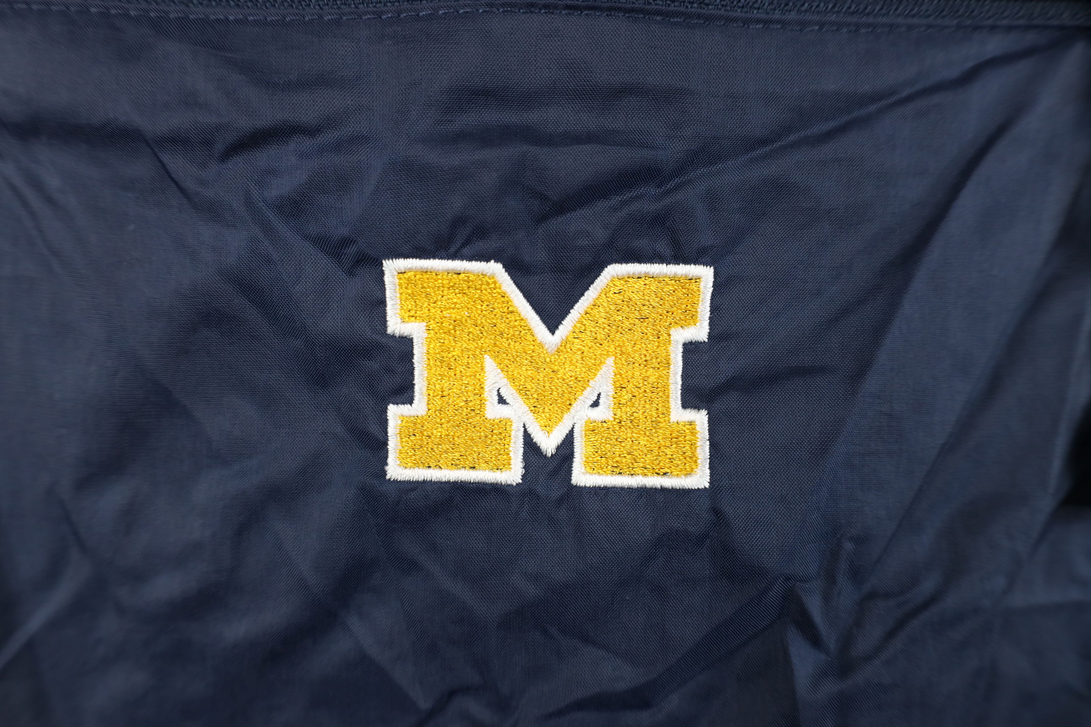 Vintage Vintage 90s University of Michigan Packable Anorak Jacket Size US XL / EU 56 / 4 - 4 Thumbnail