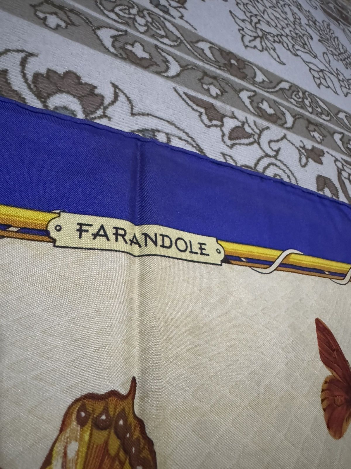Hermes × Vintage RARE! HERMÈS silk carré "FARANDOLE" Butterflies Plisse Scarf Size ONE SIZE - 6 Thumbnail